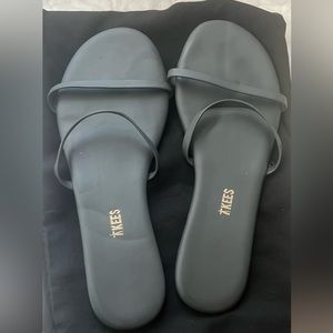 Tkees sandals